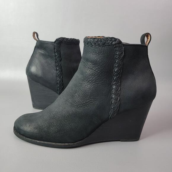 Caslon Womens Black Leather Zip High Wedge Heel Ankle Boots 9.5 M Waterproof - Picture 2 of 13